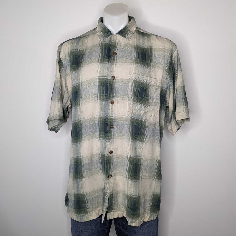 ✨3/$15 Cotton Reel green tan plaid short sleeve 100% silk button up L